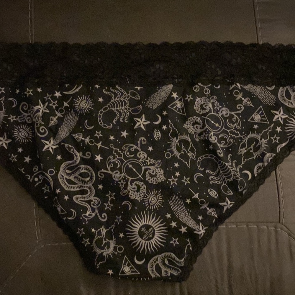NWT Torrid Celestial Mirror Panties